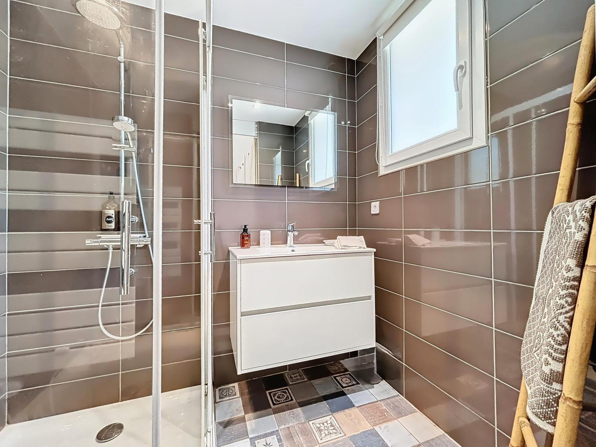 Villa "L'Emeraude - Maison D'Hotes - Jardin Et Parking Prives - 瓦尔邦讷 外观 照片