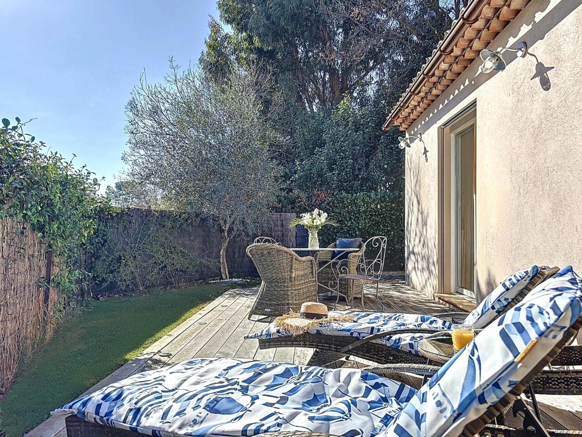 Villa "L'Emeraude - Maison D'Hotes - Jardin Et Parking Prives - 瓦尔邦讷 外观 照片